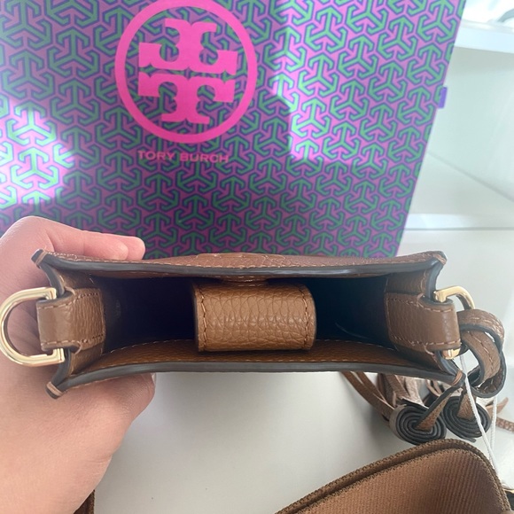 🍀🎀NEW🎀Tory Burch Thea CellPhone crossbody bag/shoulder bag/leather - Picture 9 of 12